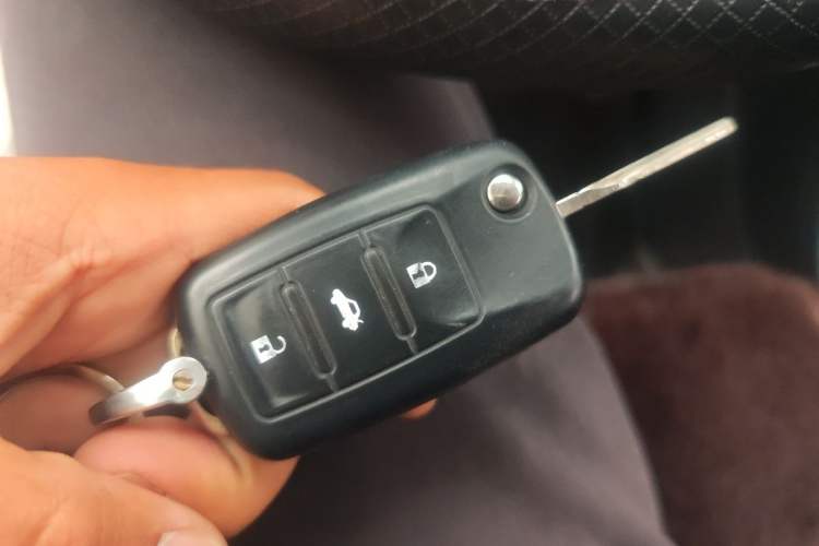Used Volkswagen Santana 2015 1.4L Manual Fashion Edition Vehicle Key
