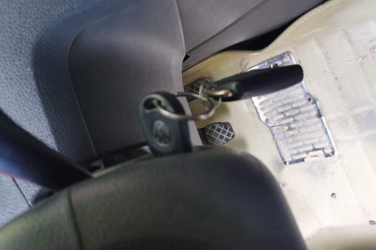 Used Volkswagen Santana 2015 1.6L Manual Fashion Edition Vehicle Key
