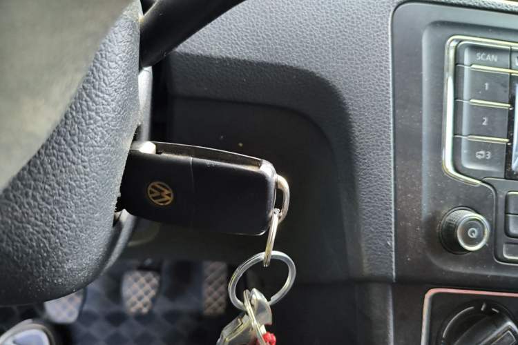 Used Volkswagen Santana 2015 1.6L Manual Comfort Edition Vehicle Key