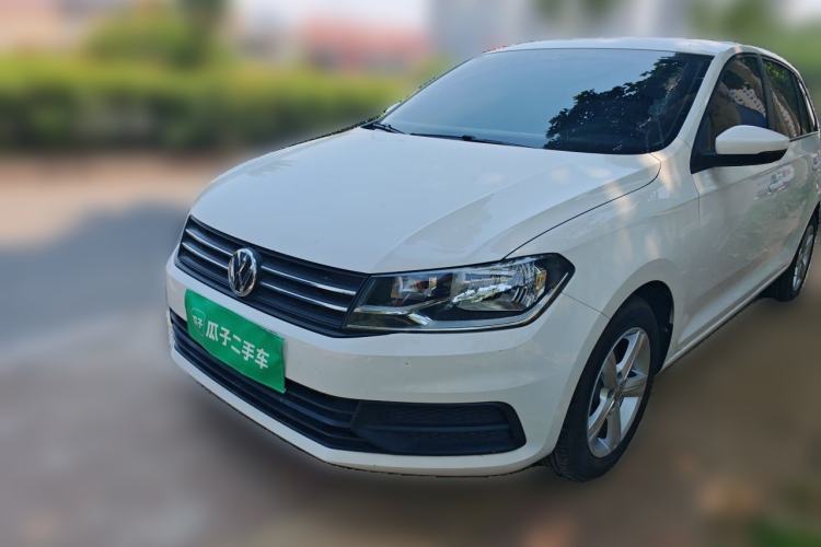 Used Volkswagen Santana 2015 HaoNa 1.6L Manual Fashion Edition Guazi used car, China used car export, Used car for sale, Used cars, Cheapest cars for sale