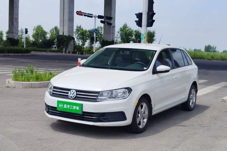 Used Volkswagen Santana 2015 Haval H6 1.6L Automatic Luxury Model Guazi used car, China used car export, Used car for sale, Used cars, Cheapest cars for sale