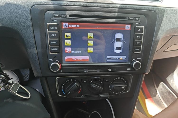 Used Volkswagen Santana 2015 Haval H6 1.6L Automatic Comfort Model Audio And AC Panel