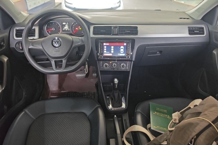 Used Volkswagen Santana 2015 Haval H6 1.6L Automatic Comfort Model Center Console