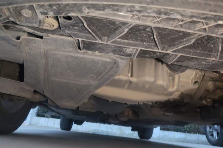 Used Volkswagen Santana 2015 Haval H6 1.6L Automatic Comfort Model Chassis Front