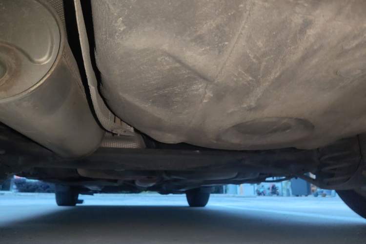 Used Volkswagen Santana 2015 Haval H6 1.6L Automatic Comfort Model Chassis Rear