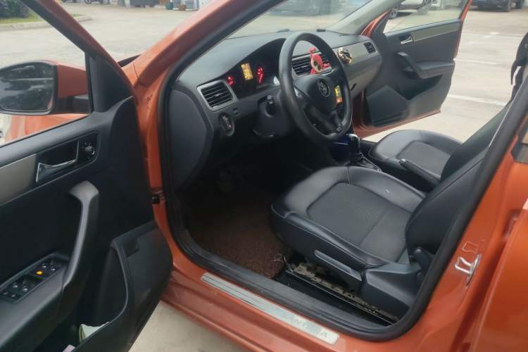 Used Volkswagen Santana 2015 Haval H6 1.6L Automatic Comfort Model Driver Seat