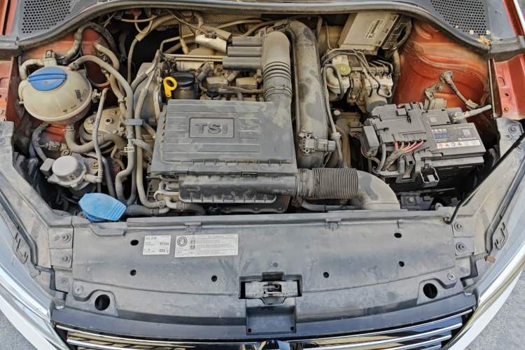 Used Volkswagen Santana 2015 HaoNa 230TSI DSG Comfort Model Engine Bay