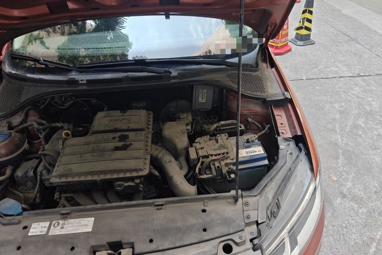 Used Volkswagen Santana 2015 Haval H6 1.6L Automatic Comfort Model Engine Bay Left