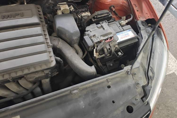 Used Volkswagen Santana 2015 Haval H6 1.6L Automatic Comfort Model Engine Bay Left