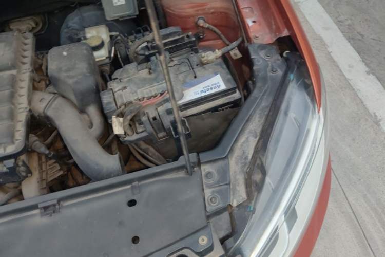 Used Volkswagen Santana 2015 Haval H6 1.6L Automatic Comfort Model Engine Bay Left