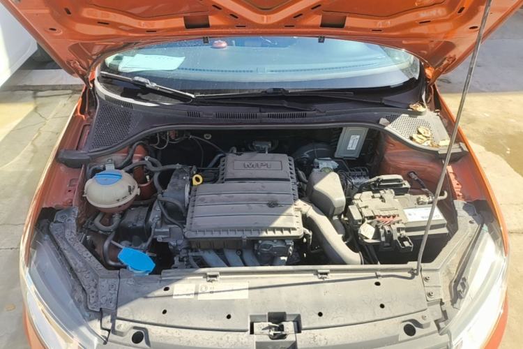 Used Volkswagen Santana 2015 Haval H6 1.6L Automatic Luxury Model Engine Bay