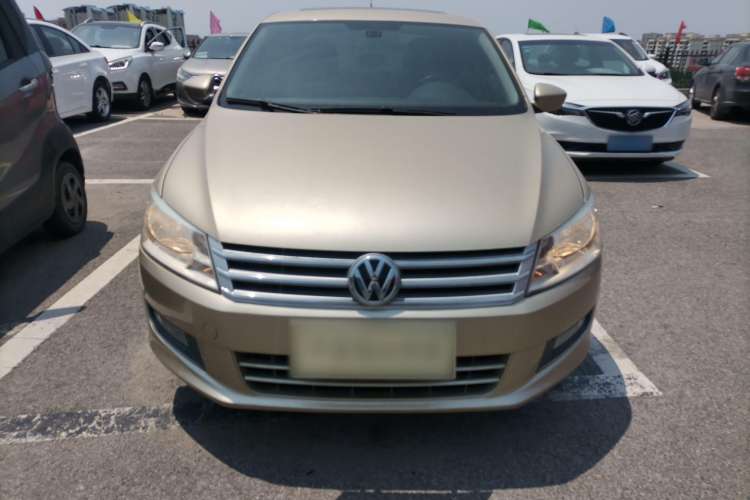 Used Volkswagen Santana 2015 1.6L Automatic Luxury Edition Exterior 1