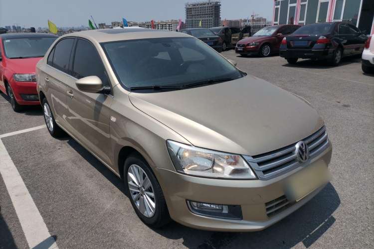 Used Volkswagen Santana 2015 1.6L Automatic Luxury Edition Exterior 2