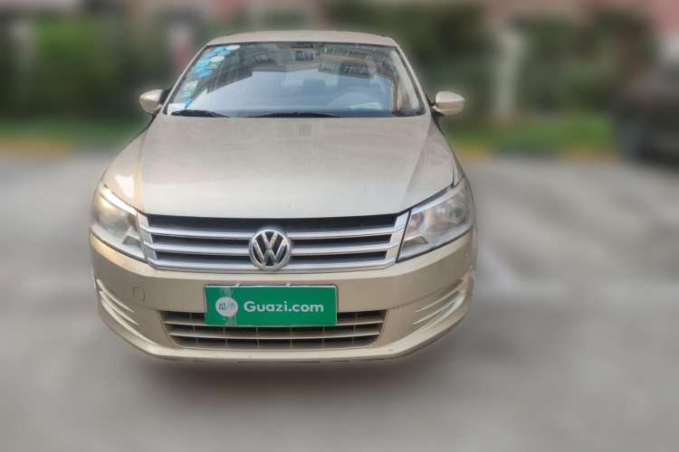 Used Volkswagen Santana 2015 1.6L Manual Fashion Edition Front