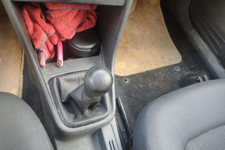 Used Volkswagen Santana 2015 1.6L Manual Fashion Edition Gear Lever