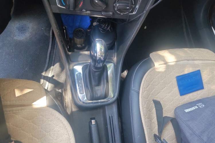 Used Volkswagen Santana 2015 Haval H6 1.6L Automatic Comfort Model Gear Lever