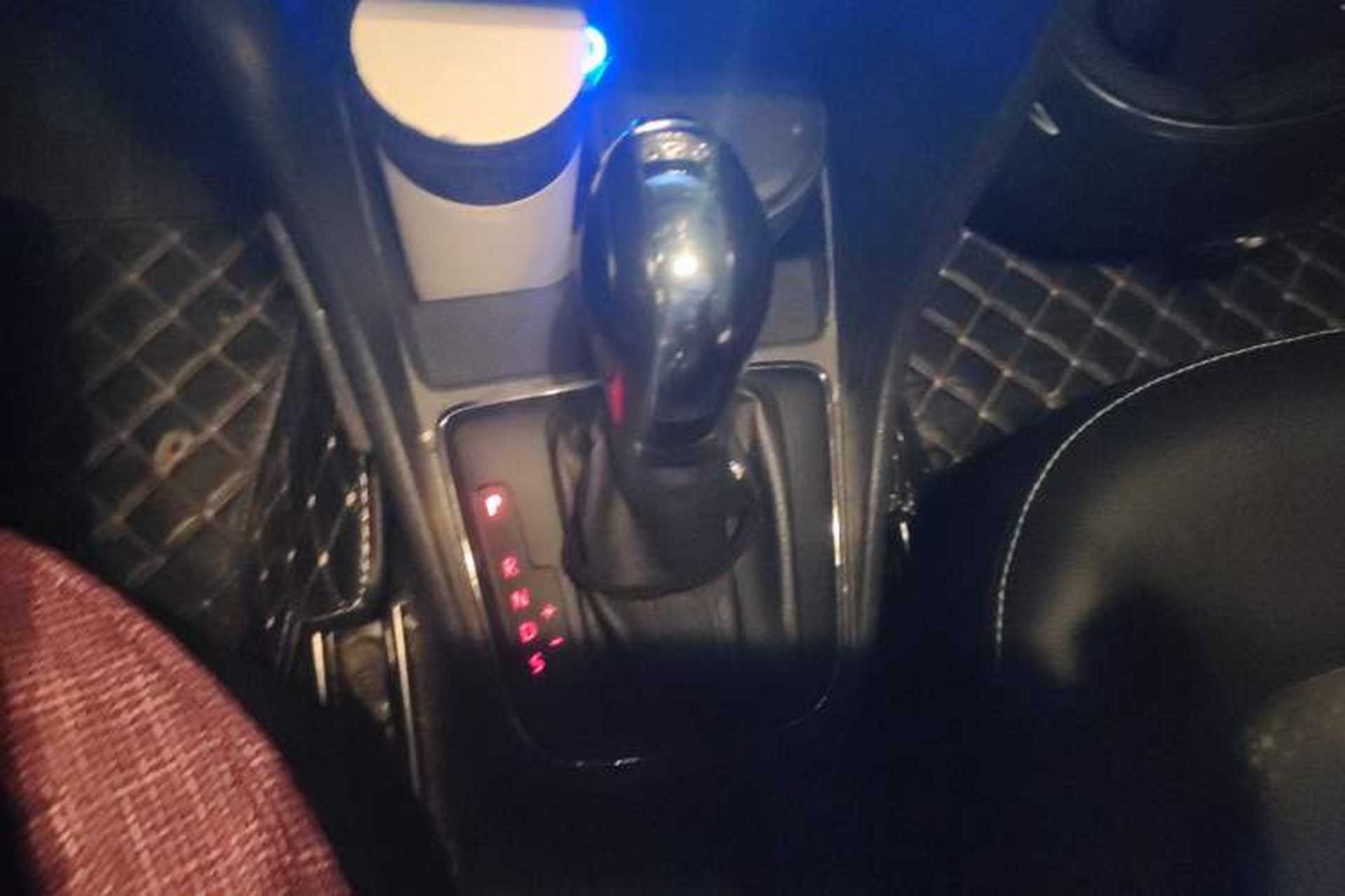 Used Volkswagen Santana 2015 HaoNa 230TSI DSG Comfort Model Gear Lever