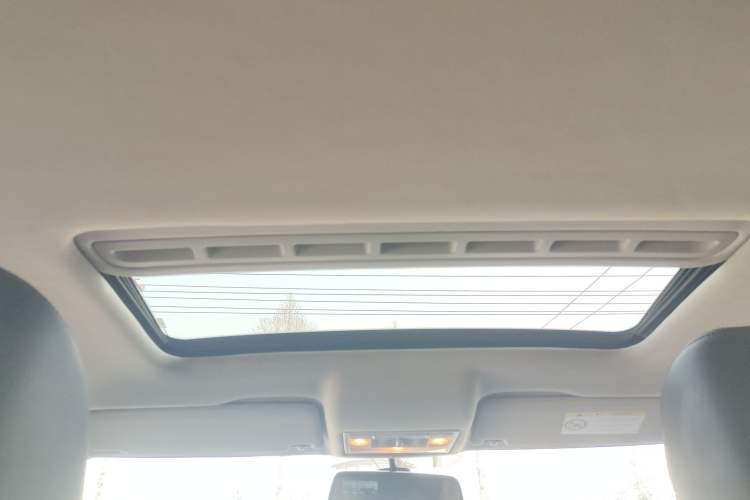 Used Volkswagen Santana 2015 1.6L Automatic Comfort Edition Headliner