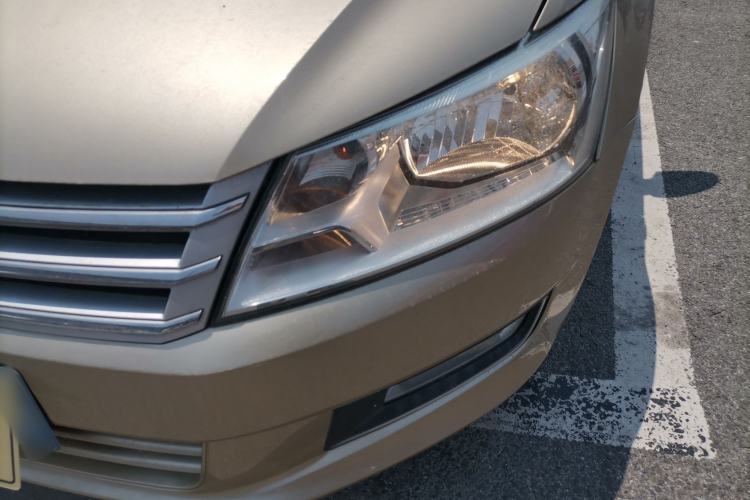 Used Volkswagen Santana 2015 1.6L Automatic Luxury Edition Left Front Headlight