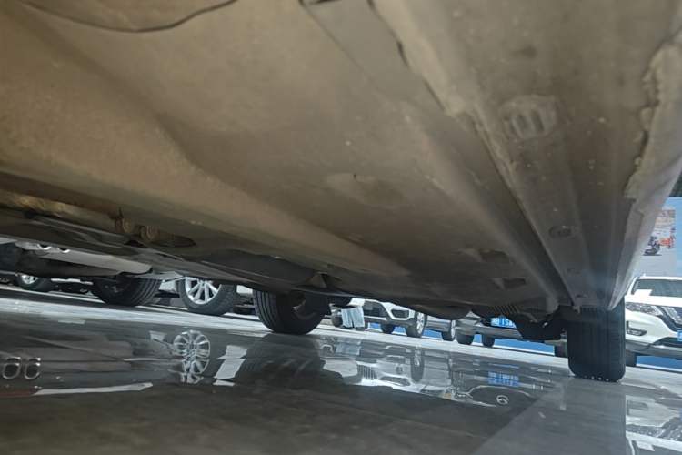 Used Volkswagen Santana 2015 Haval H6 1.6L Automatic Comfort Model Left Side Sill