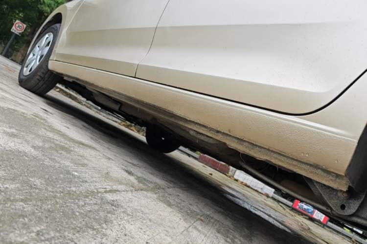 Used Volkswagen Santana 2015 1.6L Manual Fashion Edition Left Side Sill