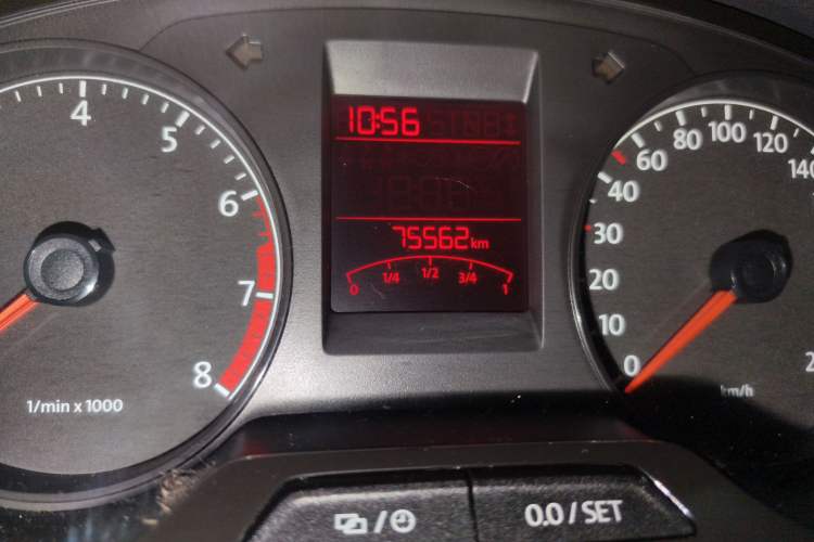Used Volkswagen Santana 2015 1.6L Manual Comfort Edition Odometer Close Up
