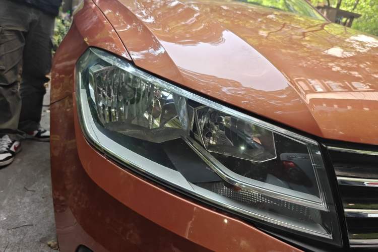 Used Volkswagen Santana 2015 Haval H6 1.6L Automatic Comfort Model Right Front Headlight