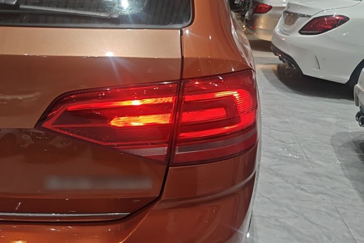 Used Volkswagen Santana 2015 Haval H6 1.6L Automatic Comfort Model Right Rear Taillight