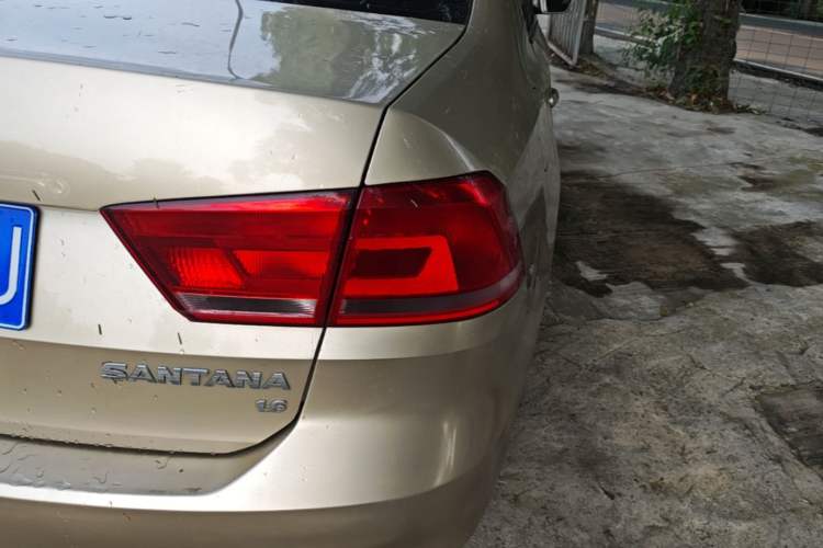 Used Volkswagen Santana 2015 1.6L Manual Fashion Edition Right Rear Taillight