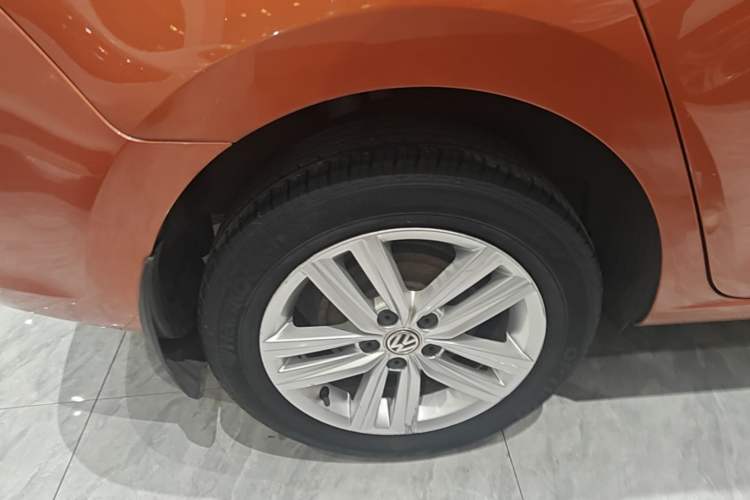 Used Volkswagen Santana 2015 Haval H6 1.6L Automatic Comfort Model Right Rear Wheel Hub