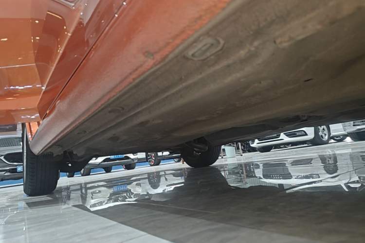 Used Volkswagen Santana 2015 Haval H6 1.6L Automatic Comfort Model Right Side Sill