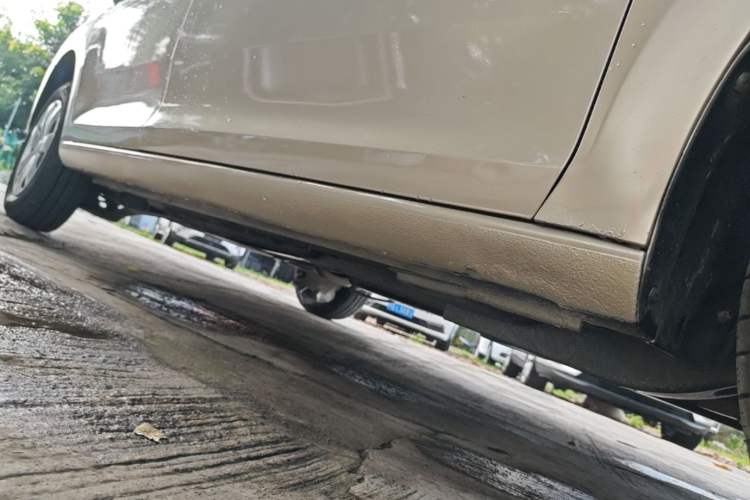 Used Volkswagen Santana 2015 1.6L Manual Fashion Edition Right Side Sill