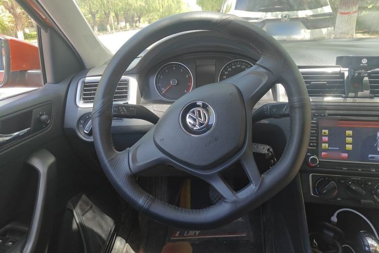 Used Volkswagen Santana 2015 Haval H6 1.6L Automatic Comfort Model Steering Wheel
