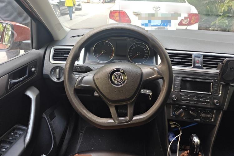 Used Volkswagen Santana 2015 Haval H6 1.6L Automatic Comfort Model Steering Wheel