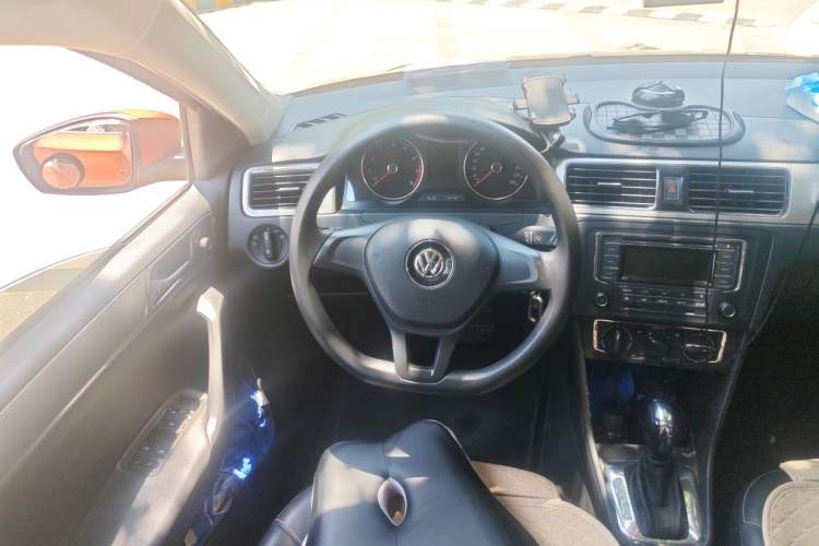 Used Volkswagen Santana 2015 Haval H6 1.6L Automatic Comfort Model Steering Wheel