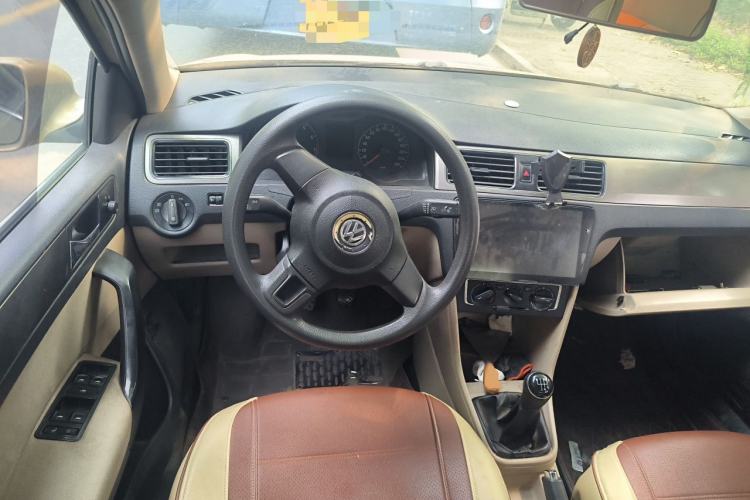 Used Volkswagen Santana 2015 1.6L Manual Comfort Edition Steering Wheel
