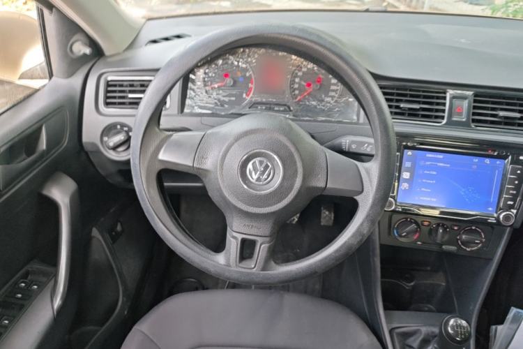 Used Volkswagen Santana 2015 1.6L Manual Fashion Edition Steering Wheel