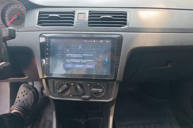 Used Volkswagen Santana 2016 1.4L Manual Fashion Edition Audio And AC Panel