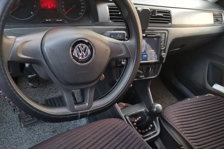 Used Volkswagen Santana 2016 1.4L Manual Fashion Edition Center Console