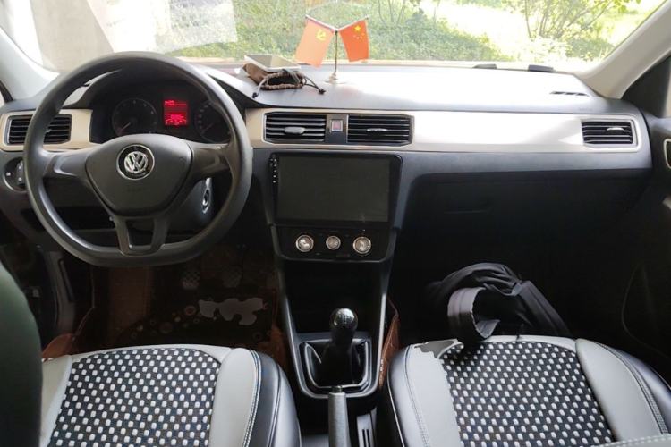 Used Volkswagen Santana 2016 1.4L Manual Fashion Edition Center Console