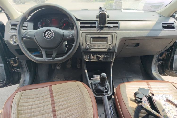Used Volkswagen Santana 2016 1.4L Manual Fashion Edition Center Console