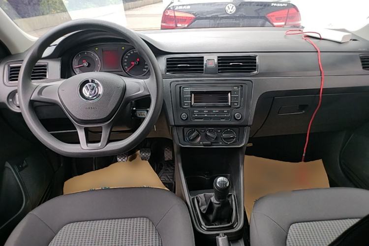 Used Volkswagen Santana 2016 1.4L Manual Fashion Edition Center Console