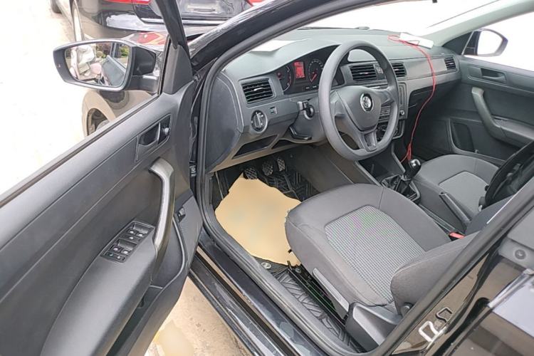 Used Volkswagen Santana 2016 1.4L Manual Fashion Edition Driver Seat