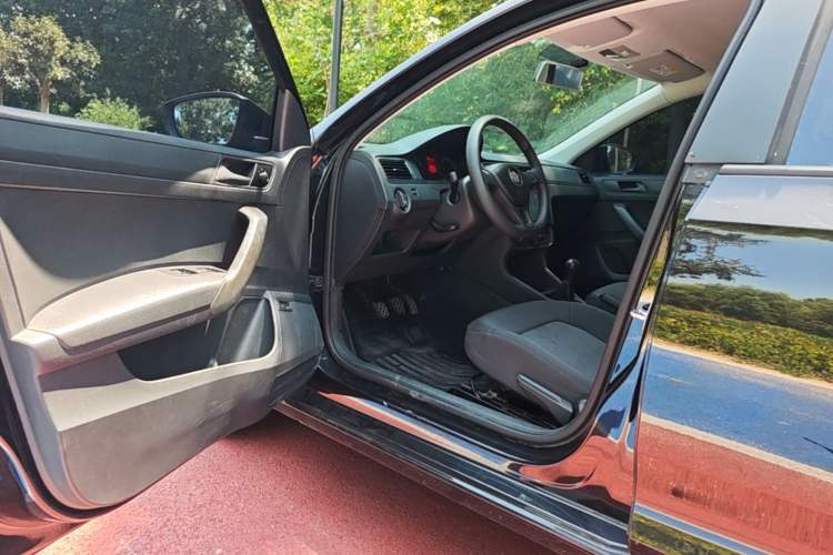Used Volkswagen Santana 2016 1.4L Manual Fashion Edition Driver Seat