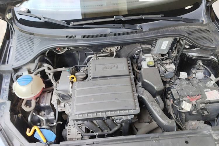 Used Volkswagen Santana 2016 1.4L Manual Fashion Edition Engine Bay