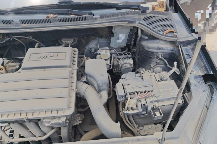 Used Volkswagen Santana 2016 1.4L Manual Fashion Edition Engine Bay Left