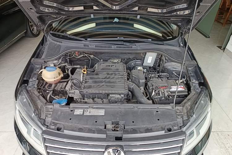 Used Volkswagen Santana 2016 1.6L Automatic Comfort Edition Engine Bay