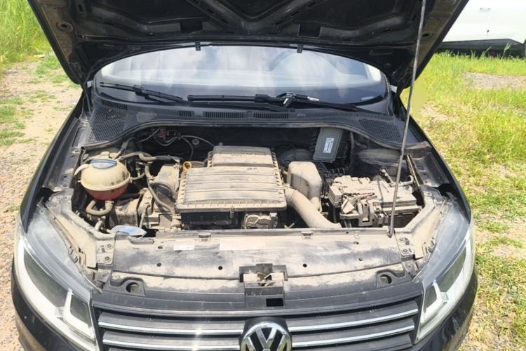 Used Volkswagen Santana 2016 1.4L Manual Fashion Edition Engine Bay