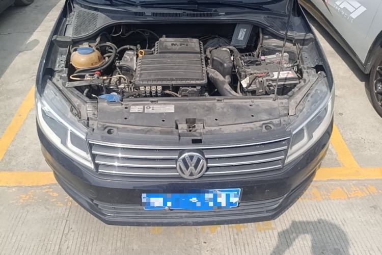 Used Volkswagen Santana 2016 1.6L Manual Comfort Edition Engine Bay
