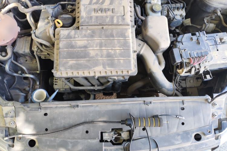 Used Volkswagen Santana 2016 1.4L Manual Fashion Edition Engine Bay